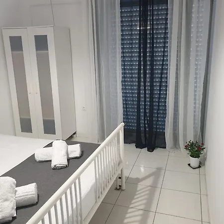 Apartmán Manolis House *